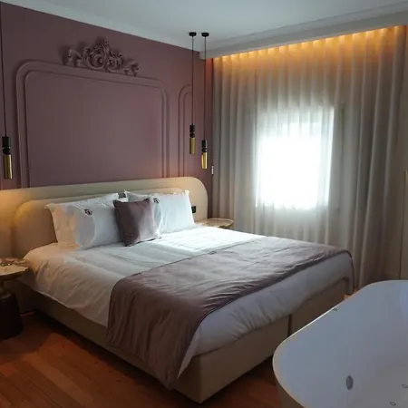 Quinta Solar Fontes Фермерский дом *